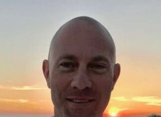 Coach Todd Thompson