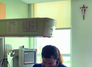 Nurse In Nicu 2a