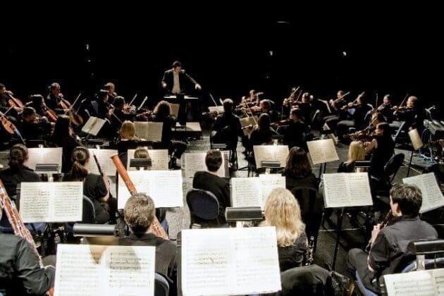Demetrius Fuller Conducting Sinfonia Gulf Coast Orchestra 4