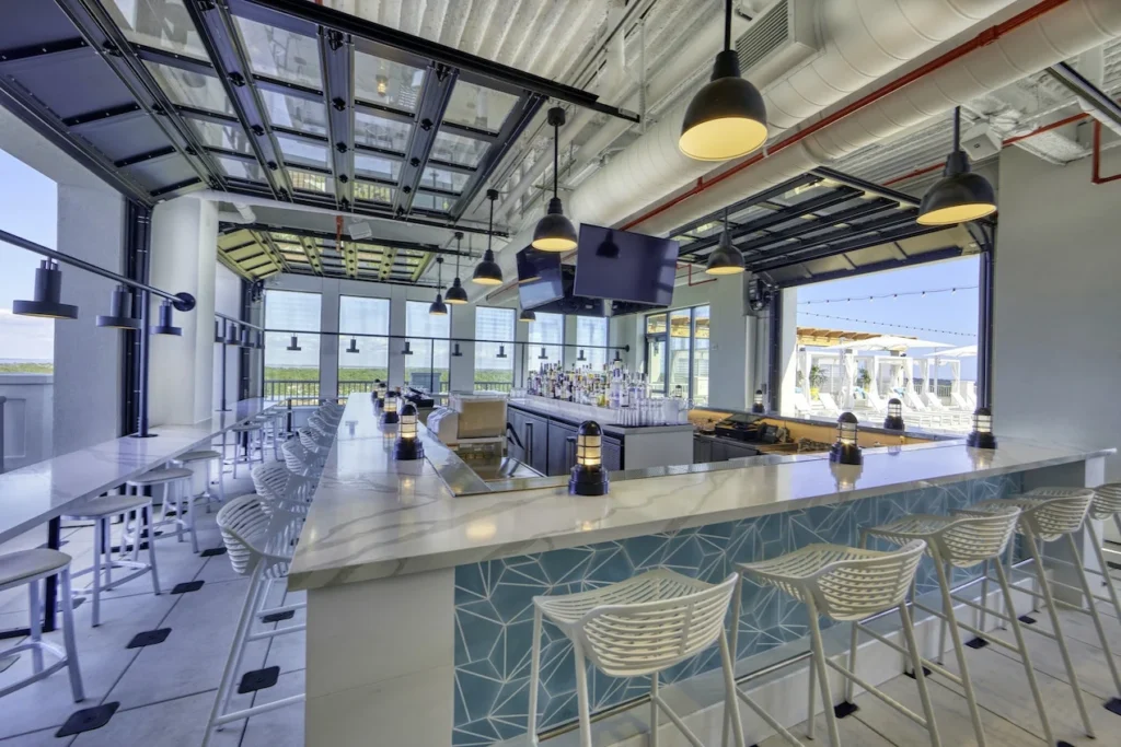 Hotel Effie Rooftop Pool Bar