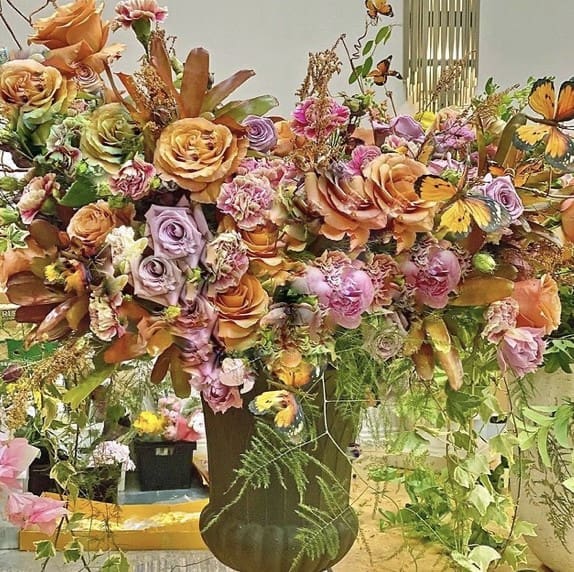 Ld Flower Arrangement