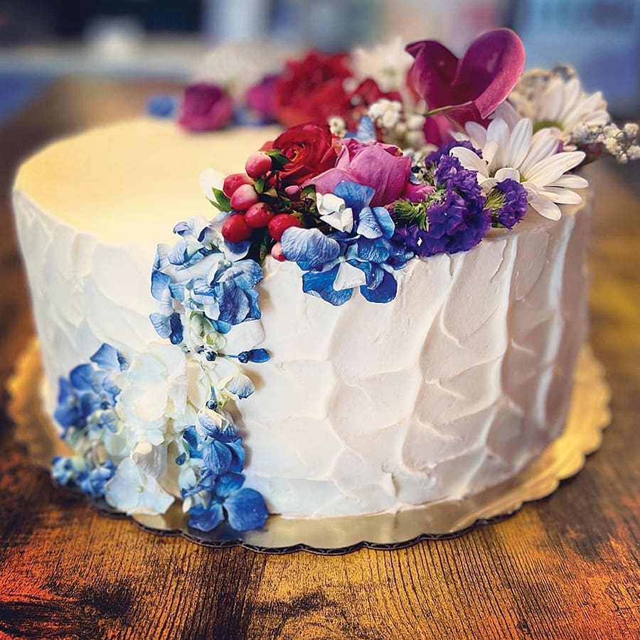 Lady Rays Flower Cake