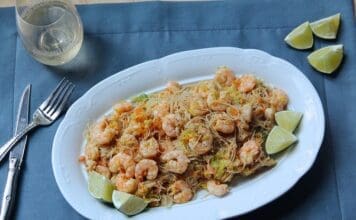 Filipino Pansit With Shrimp Lime
