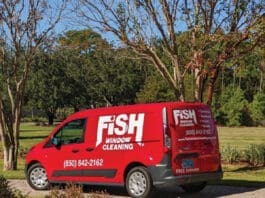 Fish Window Cleaners In Neighborhood