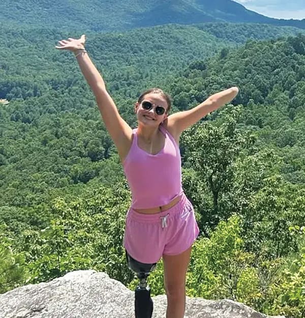 Lulu Strong.jpg (1)